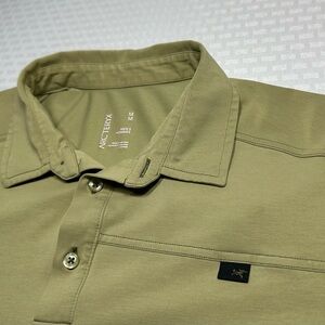 Arc'teryx Yellow Green Captive Polo Men's M S/S Performance Stretch Hiking Golf